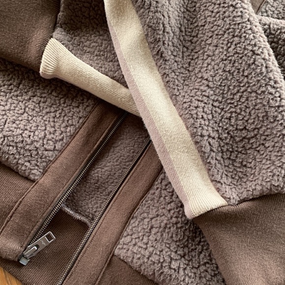 WILFRED FREE COYOTE ZIP UP SIZE M EUC - Picture 5 of 8